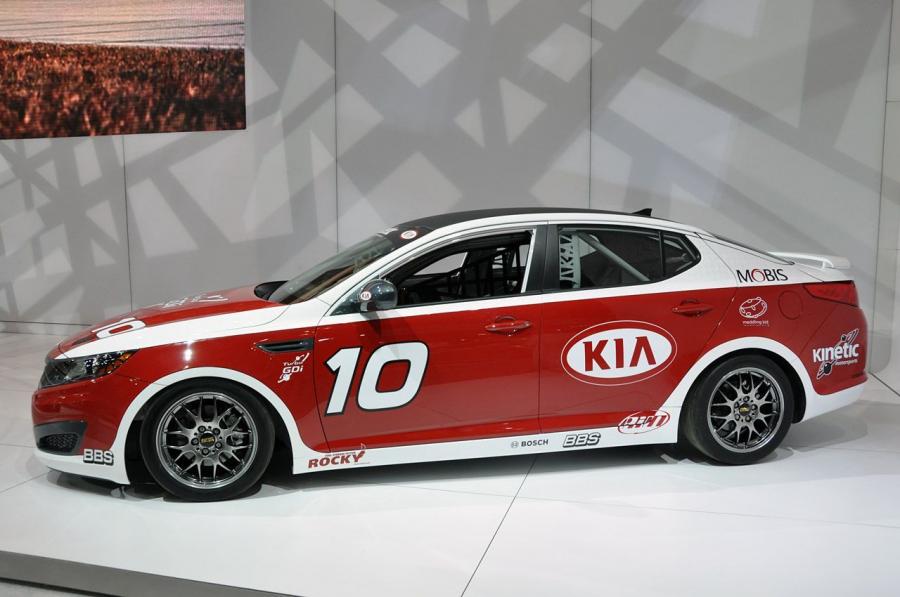  Kia Optima Turbo SX Kinetic Race Car 2011 года  (фото 9 из 14)